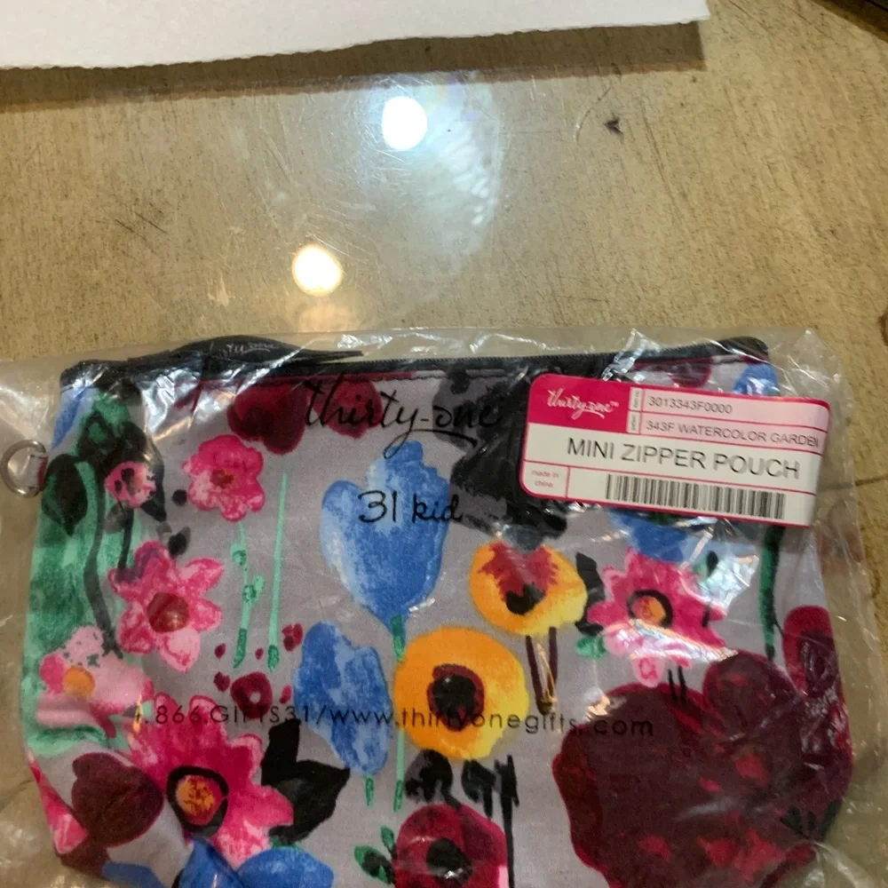 Thirty-One Mini Zipper Pouch - Picture 3 of 3
